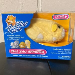 Cute and cuddly Zhu Zhu Pet Hamster-Light Yellow